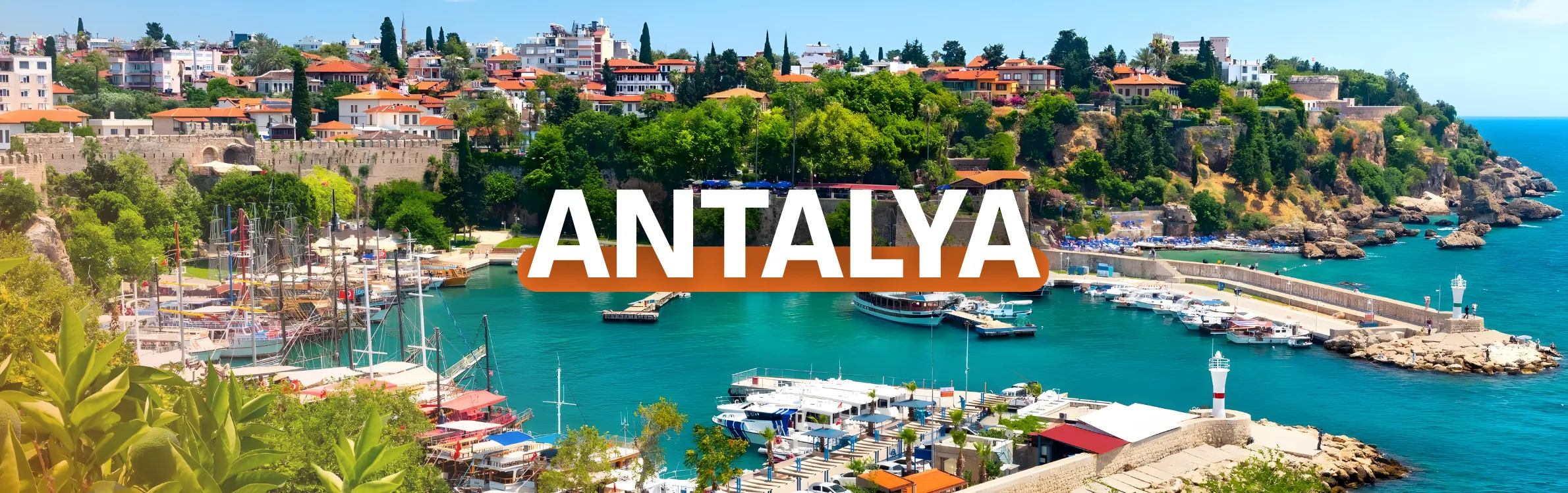 Kleiner Hafen mit Booten